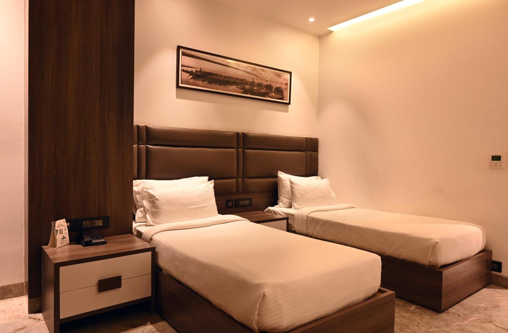 טארפית Econest Hotel מראה חיצוני תמונה