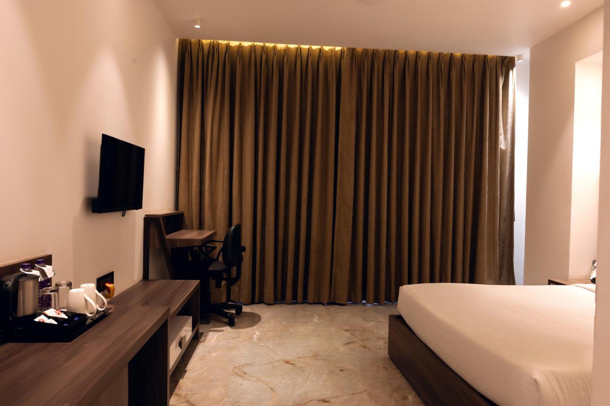 טארפית Econest Hotel מראה חיצוני תמונה